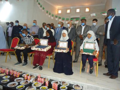 تكريم المجلس الشعبي البلدي الأوائل الخمس في شهادة الباكالوريا 2020