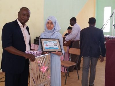 تكريم مريم شاهيناز بثانوية علي بن ابي طالب 2018