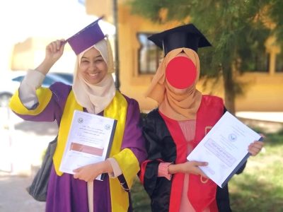 جانب من حفل تخرج الطالبة عتيكة شهيناز مداني بجامعة قاصدي مرباح بورقلة