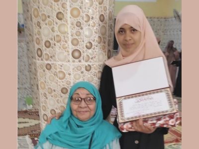 تكريم الطالبة مريم شهيناز من قبل معتمدية الشؤون الدينية بعين صالح